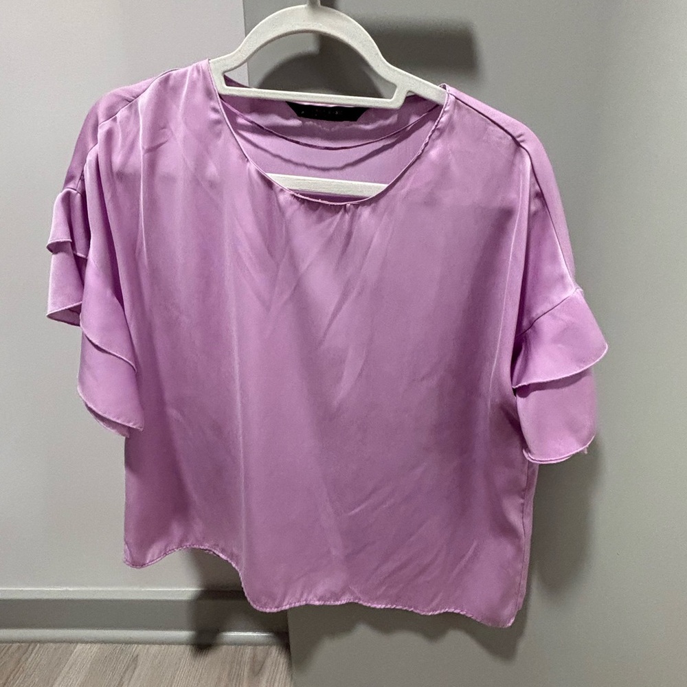 Lavender Ruffle Sleeve Women's Top